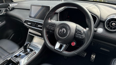 MG HS 1.5 T-GDI Trophy 5dr DCT Petrol Hatchback